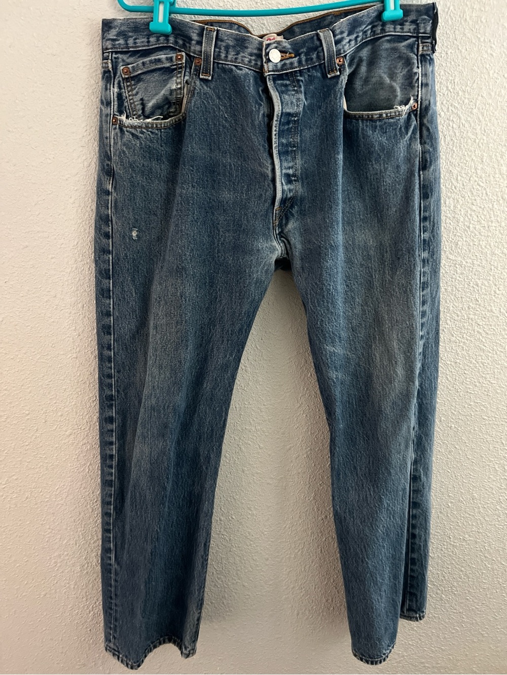 Men’s Levi’s 501s